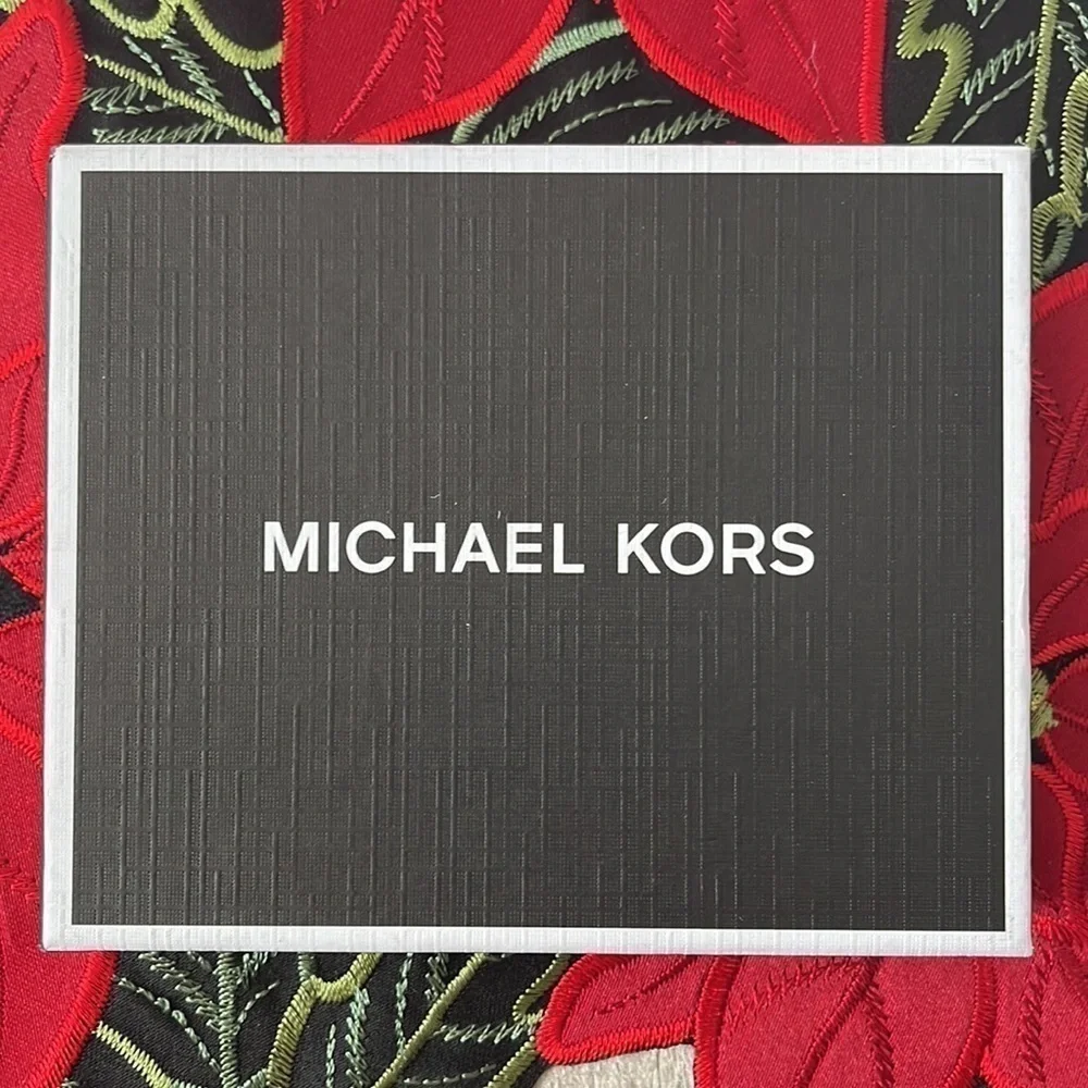 Brand New Michael Kors Genuine Leather Luggage Slim Billfold Wallet Metal Logo